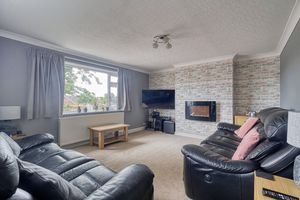 Lounge- click for photo gallery